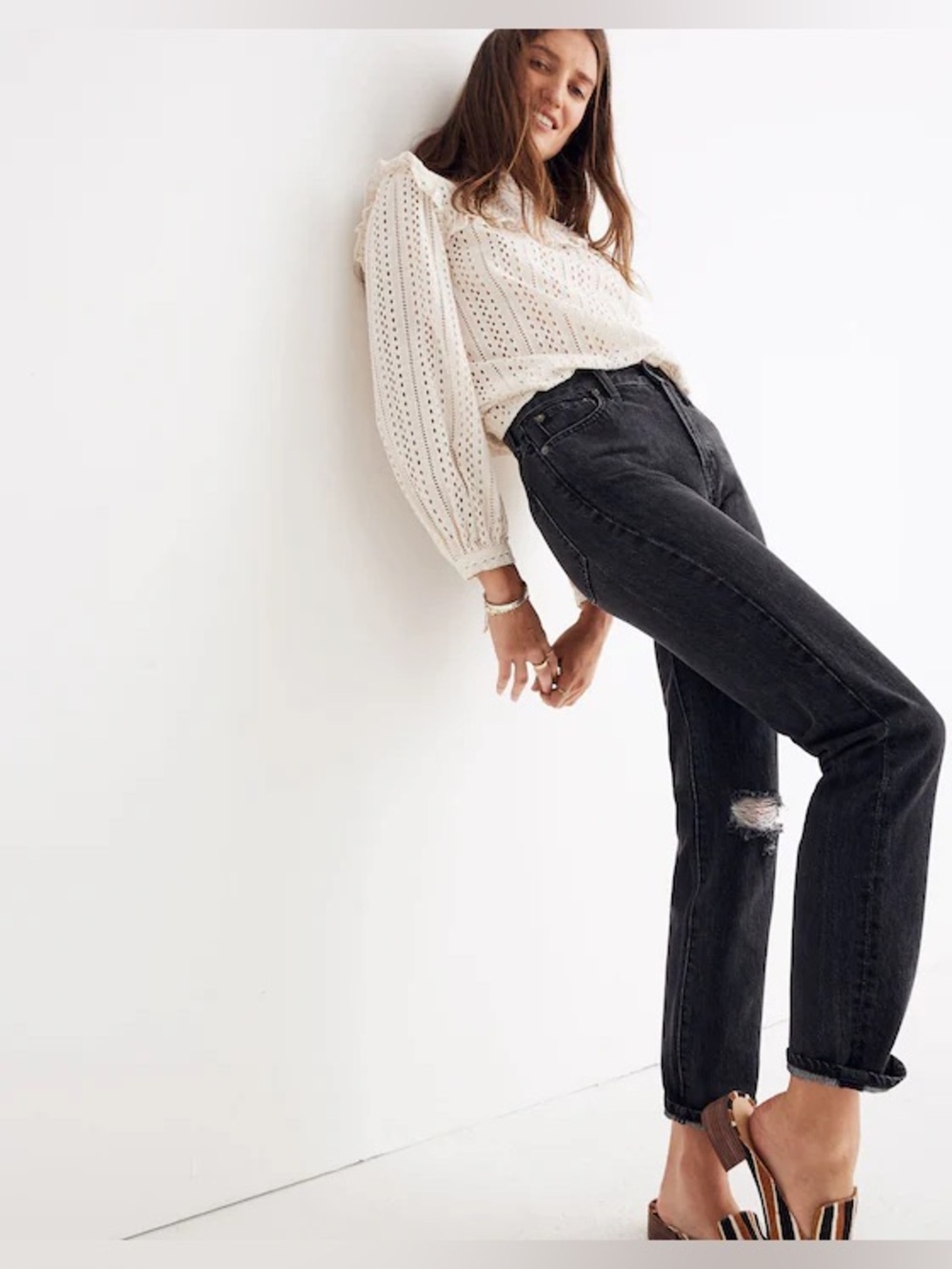 The Perfect Vintage Jean in Roxstone Wash: Knee-Rip Edition